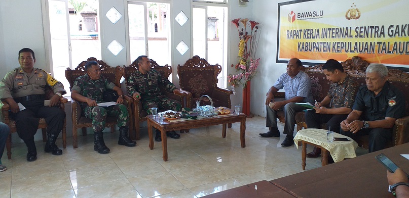 Bawaslu Talaud bersama KPU, Polri dan TNI bahas Kerawanan Pemilu 2019