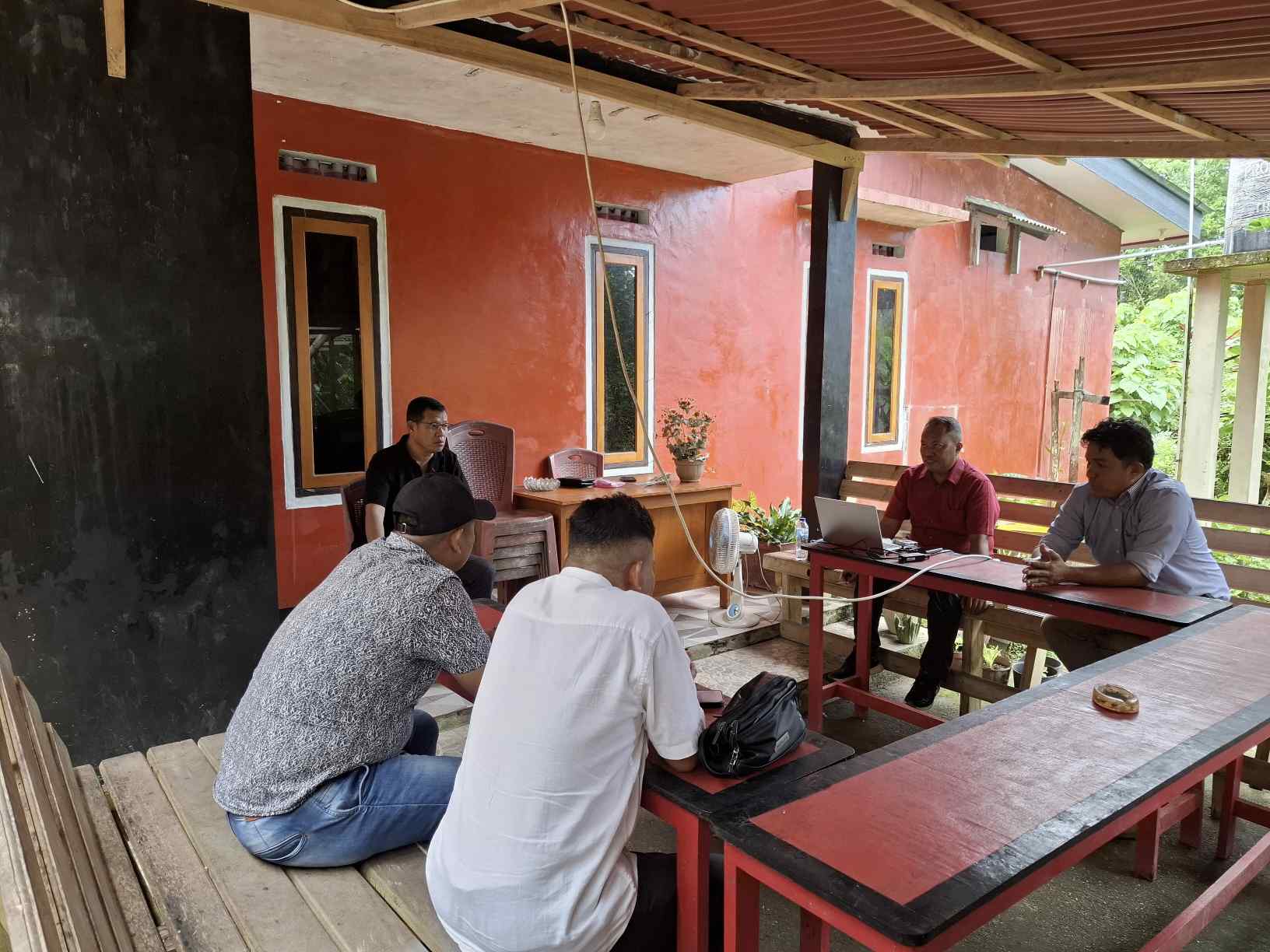 Foto Ketua dan Anggota