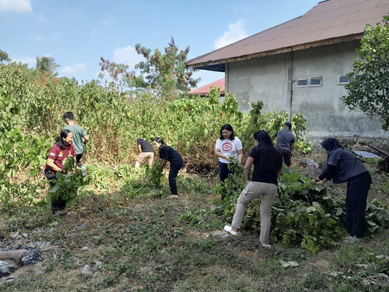 Foto kerja pembersihan