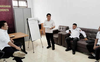 rapat pembahasan